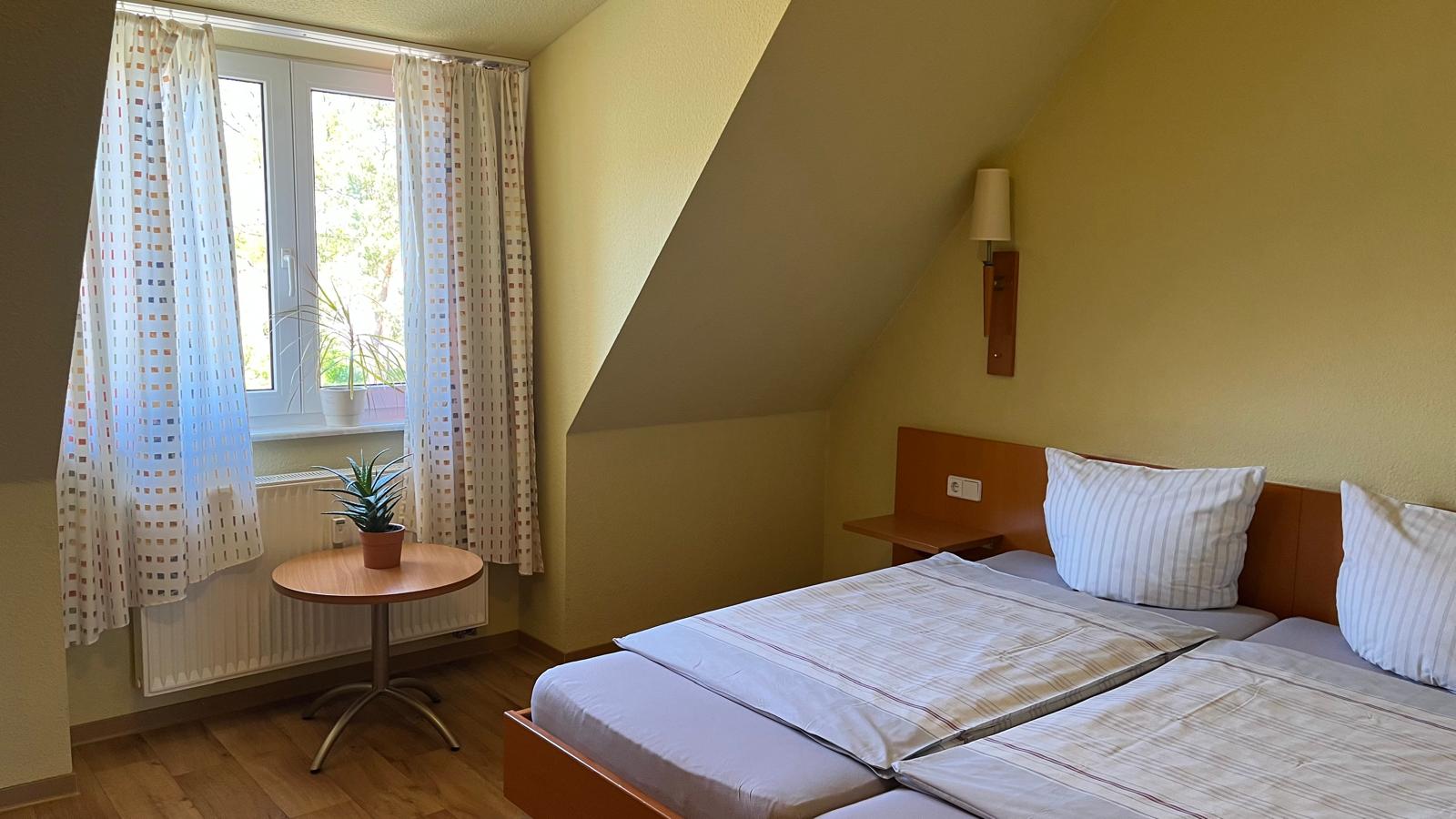 Doppelzimmer Pension Heideperle Dessau-Kochstedt